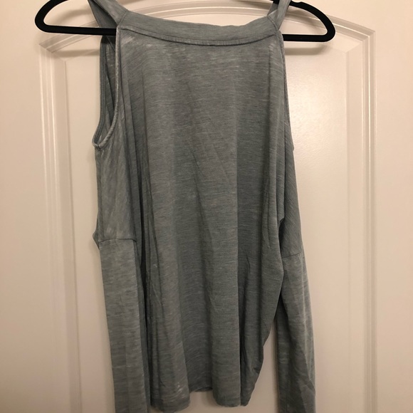 Stylish Express Top - Picture 3 of 3